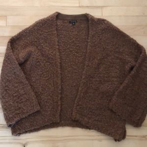 Cozy cardigan with bell sleeves